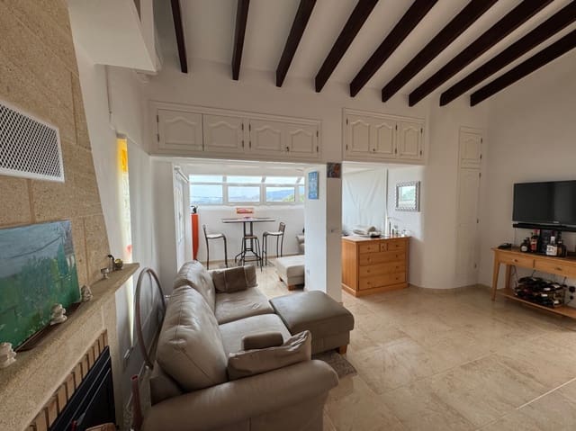 1 makuuhuone Huoneisto myytävänä paikassa Moraira, Teulada-Moraira mukana uima-altaan 
autotalli - 225 000 € (Ref: 9801014)