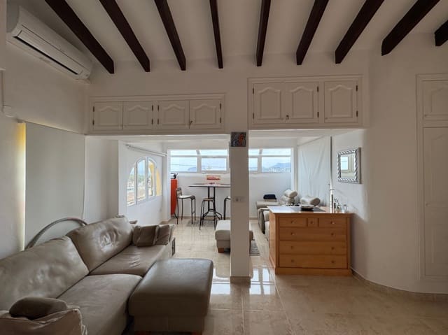 1 makuuhuone Huoneisto myytävänä paikassa Moraira, Teulada-Moraira mukana uima-altaan 
autotalli - 225 000 € (Ref: 9801014)