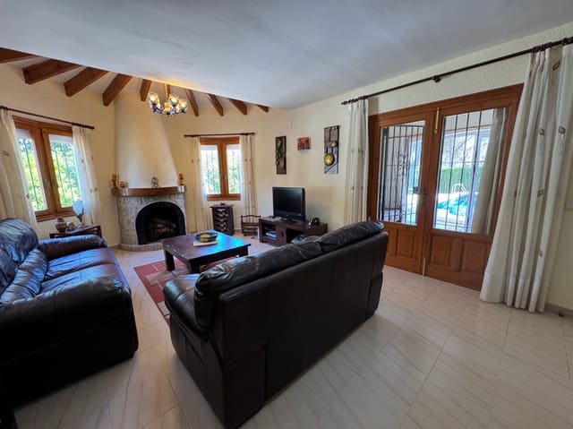 3 slaapkamer Villa te koop in Moraira, Teulada-Moraira met zwembad garage - € 549.999 (Ref: 9807507)