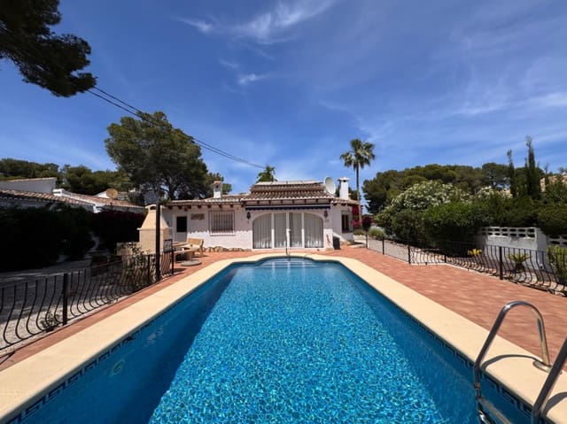 Chalet de 3 habitaciones en Moraira, Teulada-Moraira en venta con piscina garaje - 549.999 € (Ref: 9807507)
