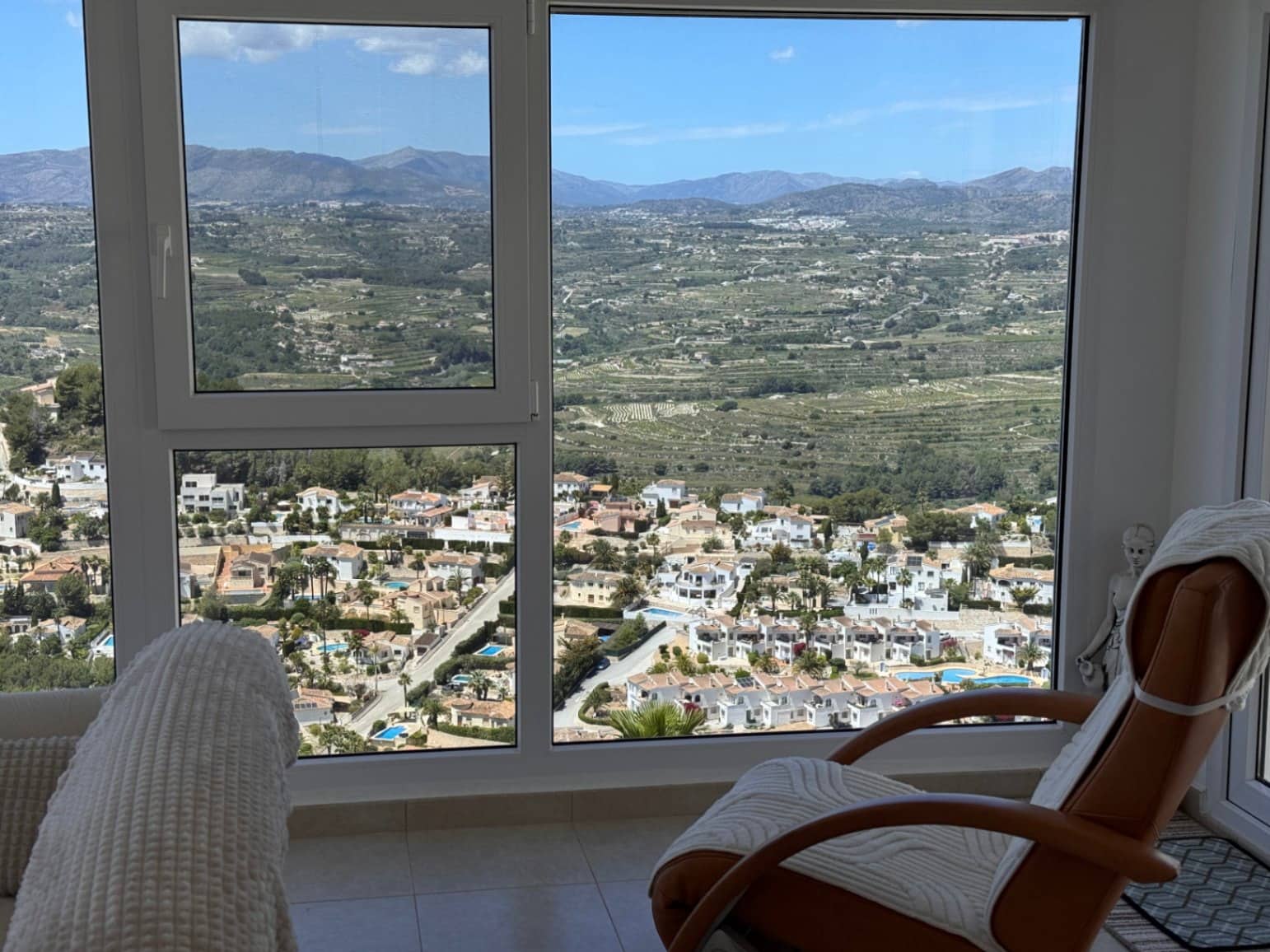 Chalet de 2 habitaciones en Cumbre del Sol en venta con piscina garaje - 580.000 € (Ref: 9833180)