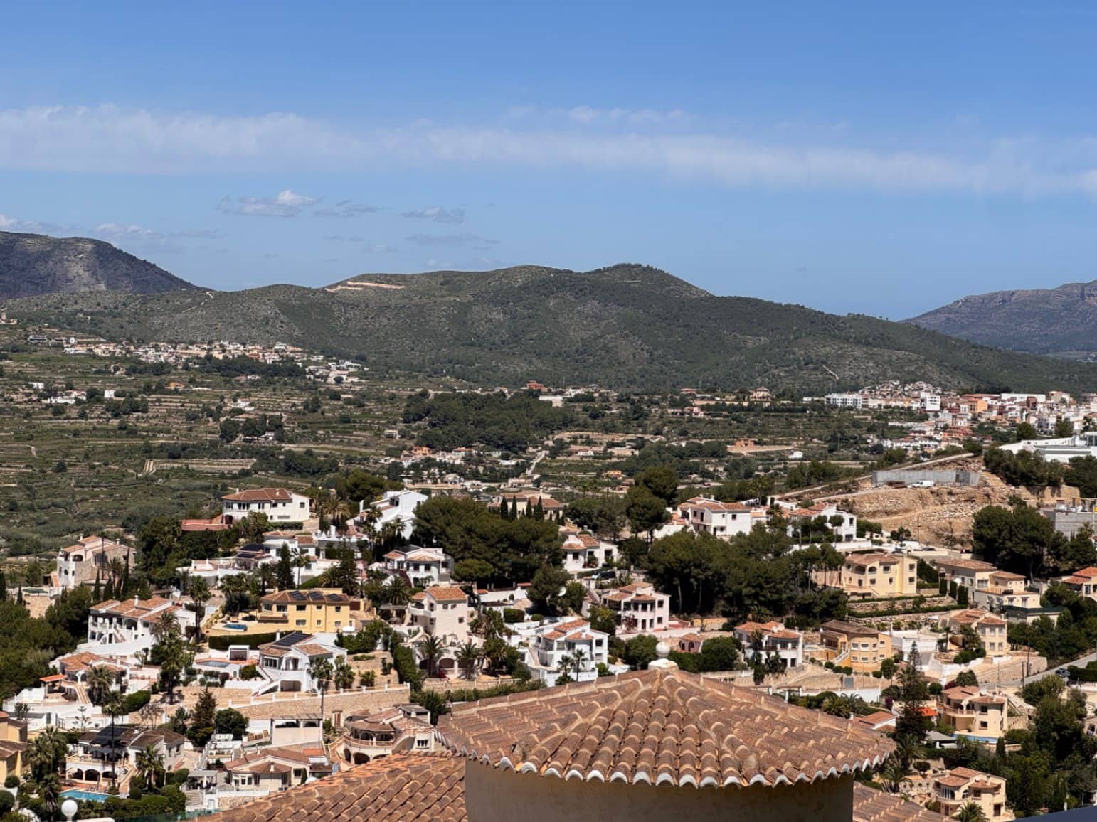 Chalet de 2 habitaciones en Cumbre del Sol en venta con piscina garaje - 580.000 € (Ref: 9833180)