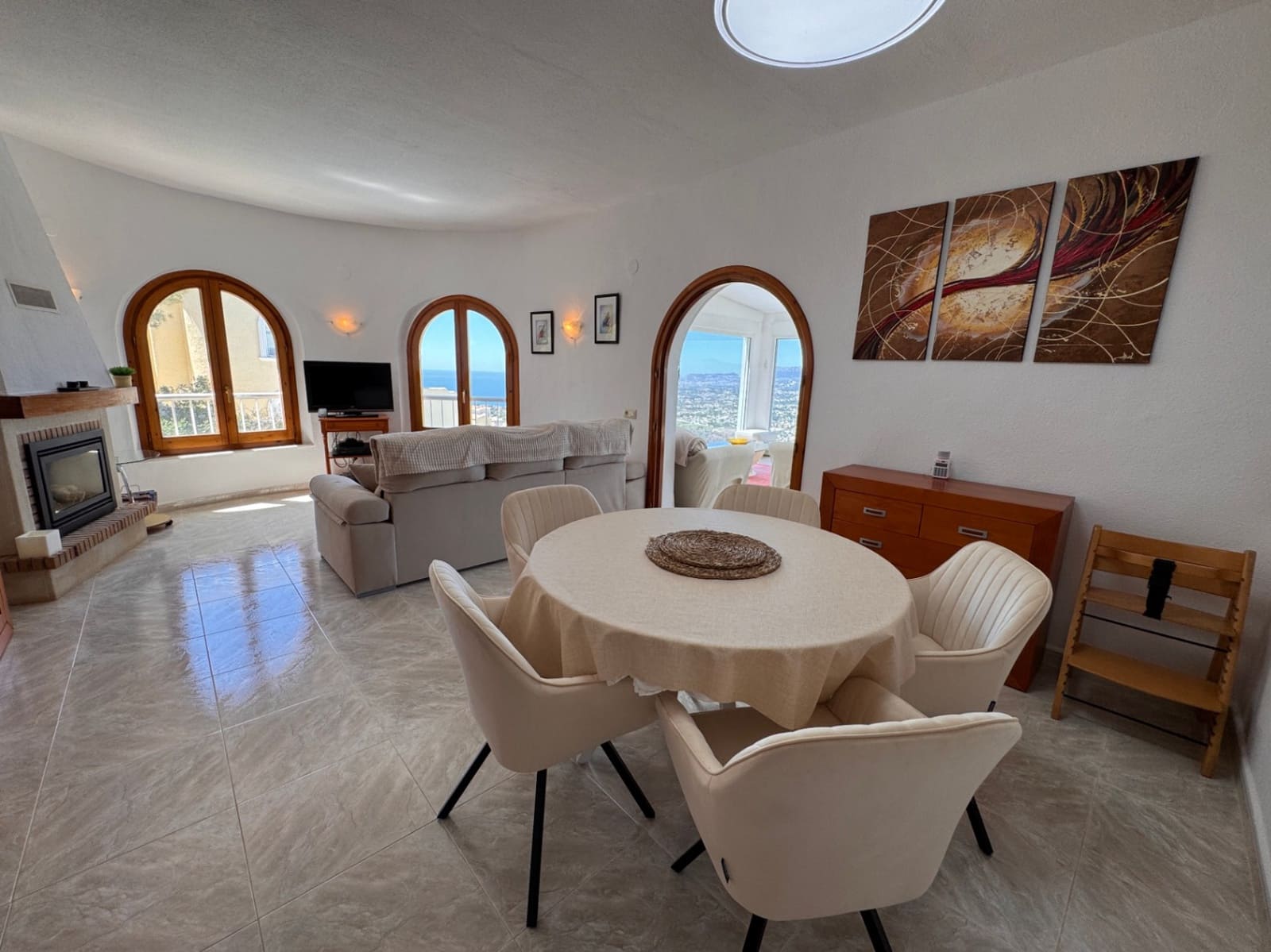 Chalet de 2 habitaciones en Cumbre del Sol en venta con piscina garaje - 580.000 € (Ref: 9833180)