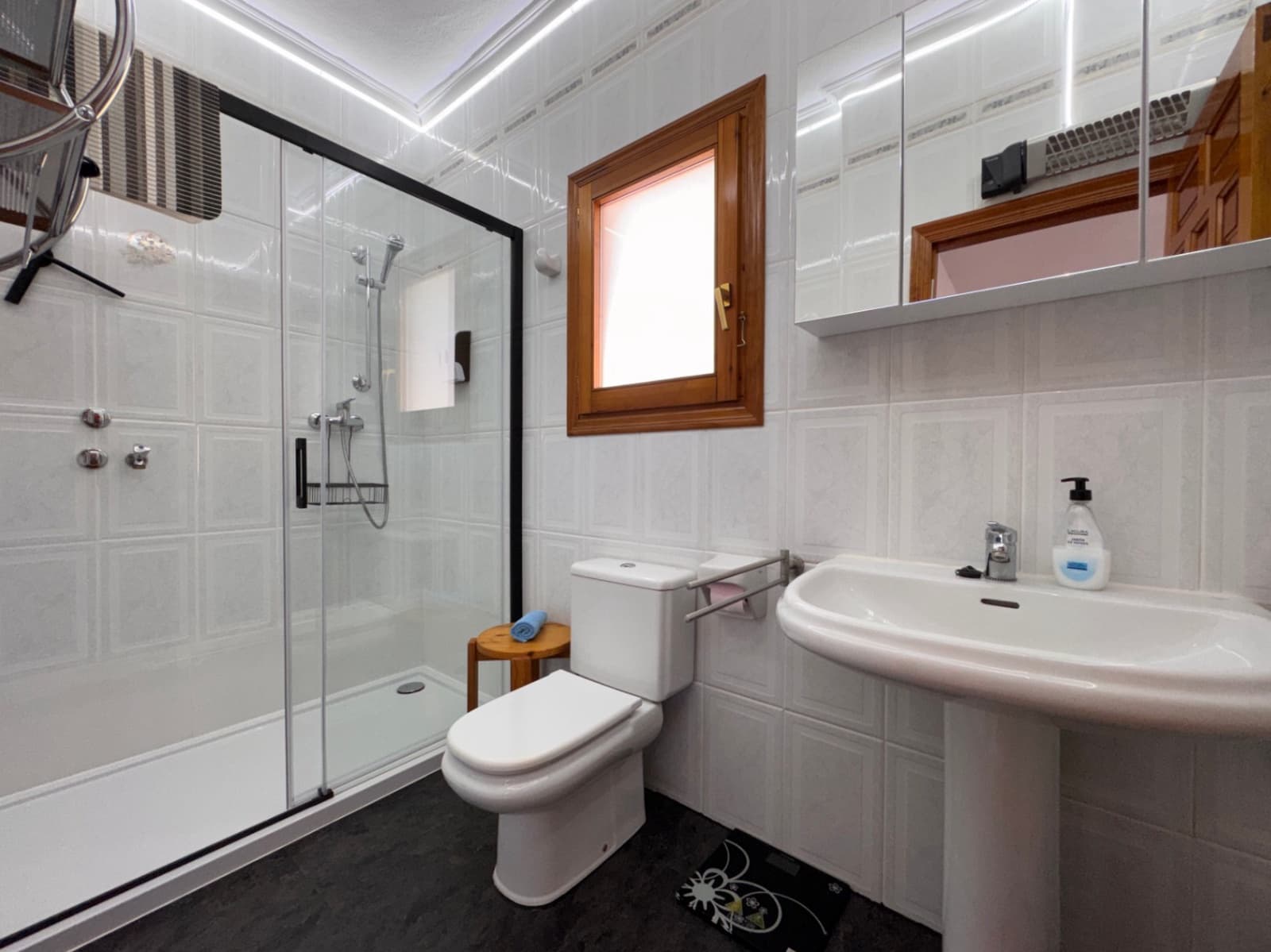 Chalet de 2 habitaciones en Cumbre del Sol en venta con piscina garaje - 580.000 € (Ref: 9833180)