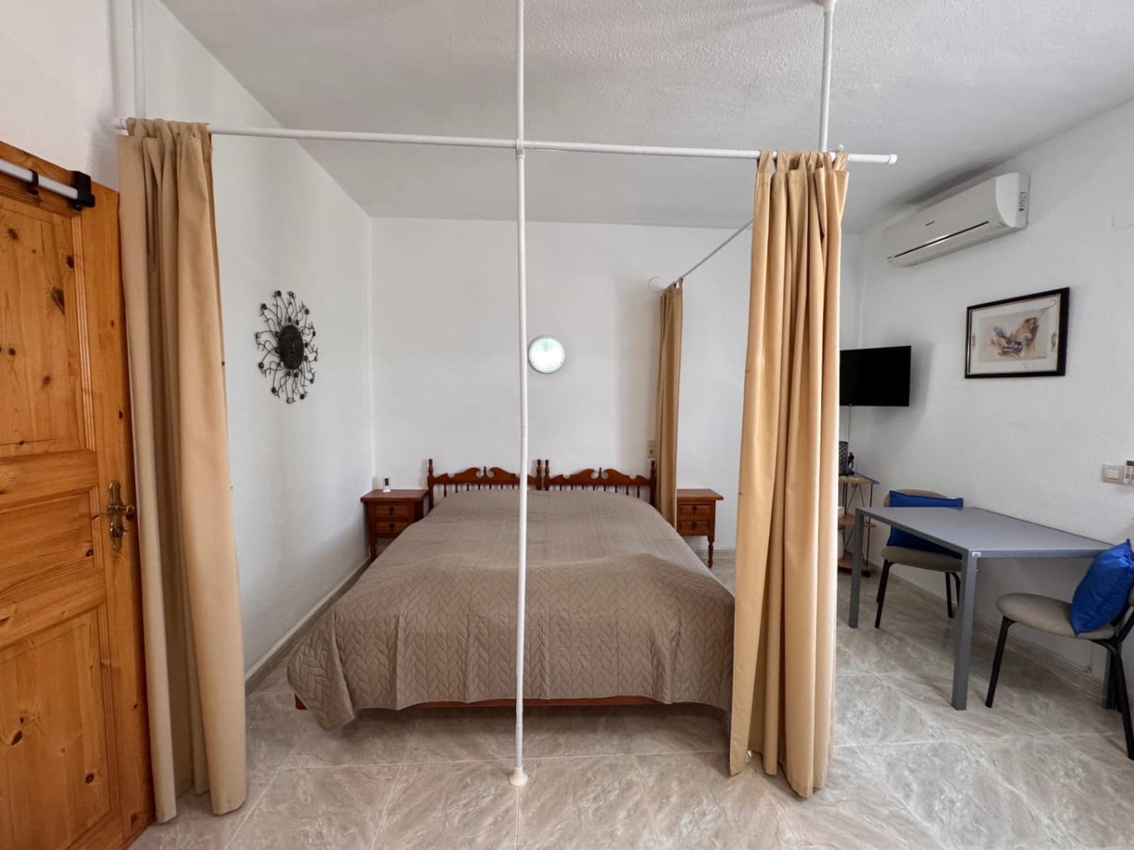 Chalet de 2 habitaciones en Cumbre del Sol en venta con piscina garaje - 580.000 € (Ref: 9833180)