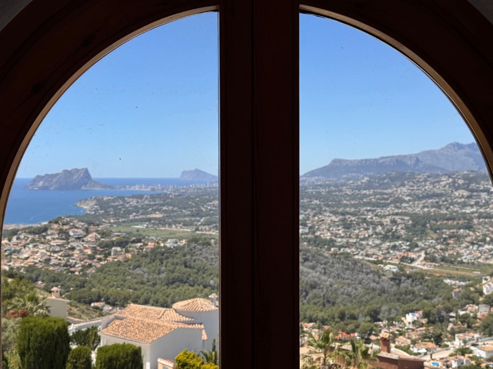 Chalet de 2 habitaciones en Cumbre del Sol en venta con piscina garaje - 580.000 € (Ref: 9833180)