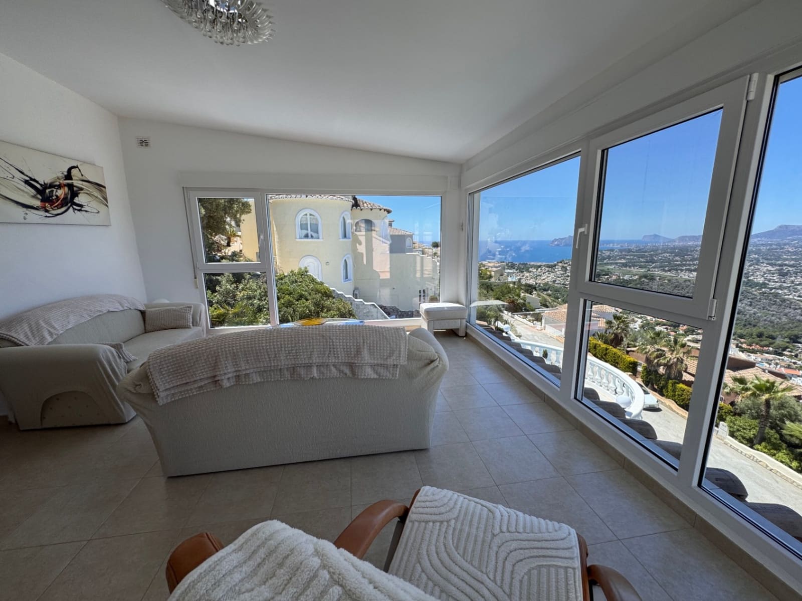 Chalet de 2 habitaciones en Cumbre del Sol en venta con piscina garaje - 580.000 € (Ref: 9833180)