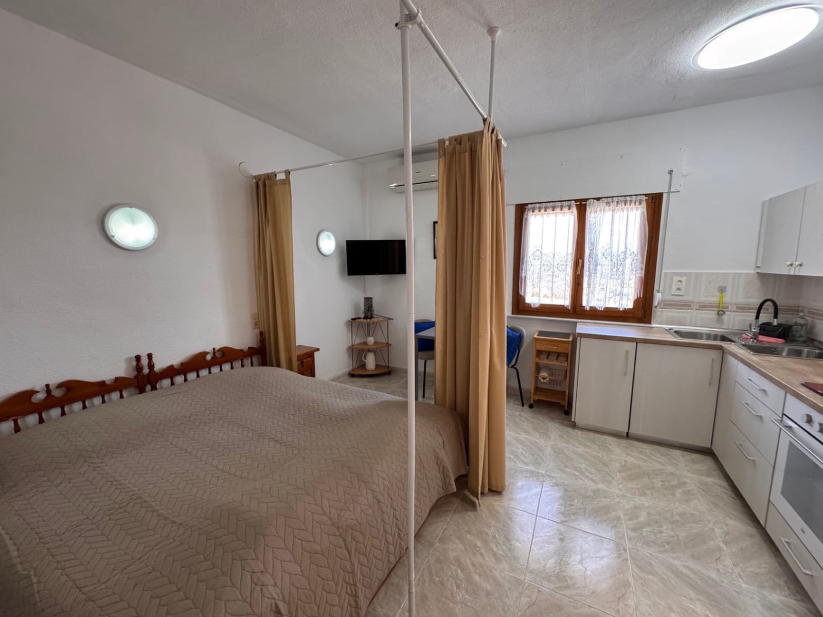 Chalet de 2 habitaciones en Cumbre del Sol en venta con piscina garaje - 580.000 € (Ref: 9833180)
