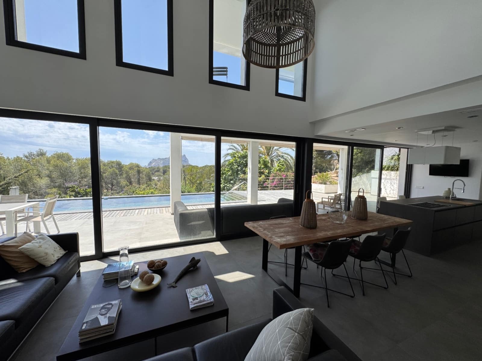 3 soverom Villa til salgs i Benissa med svømmebasseng garasje - € 1 350 000 (Ref: 9838839)