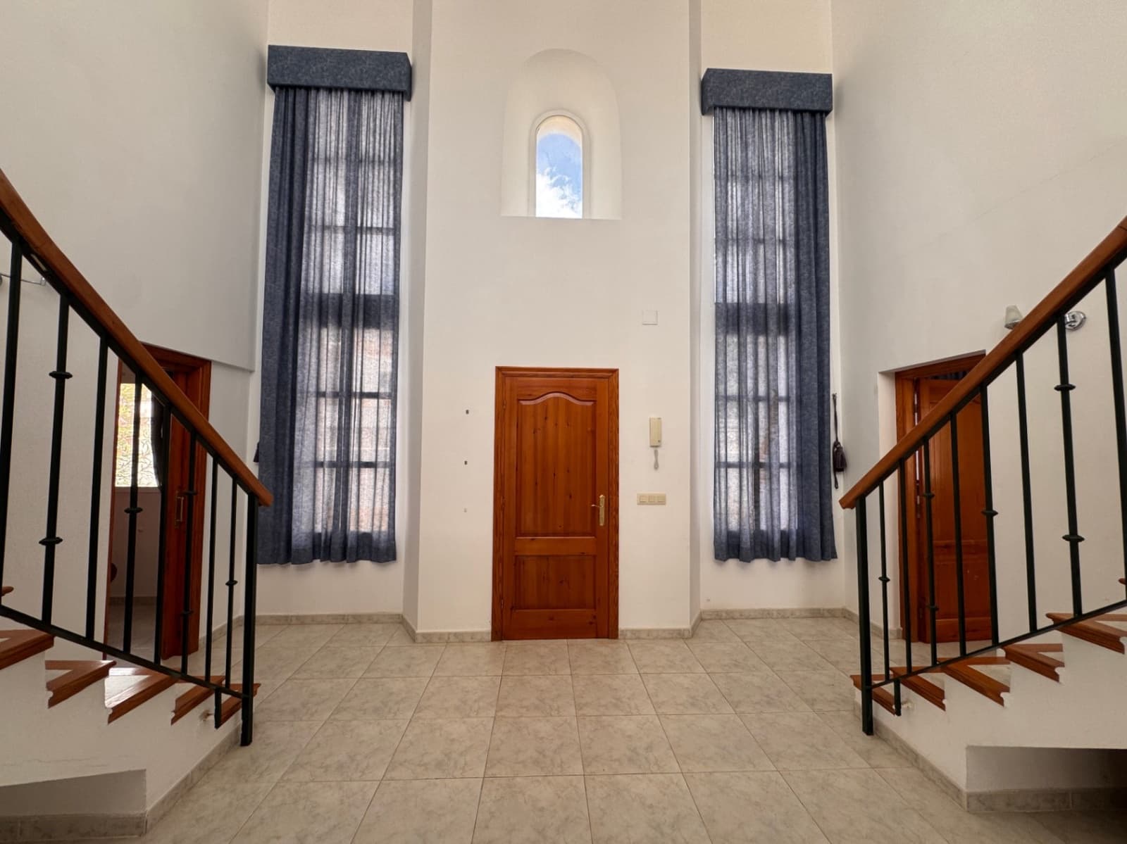 5 bedroom Villa for sale in Moraira with pool garage - € 899,000 (Ref: 9866183)