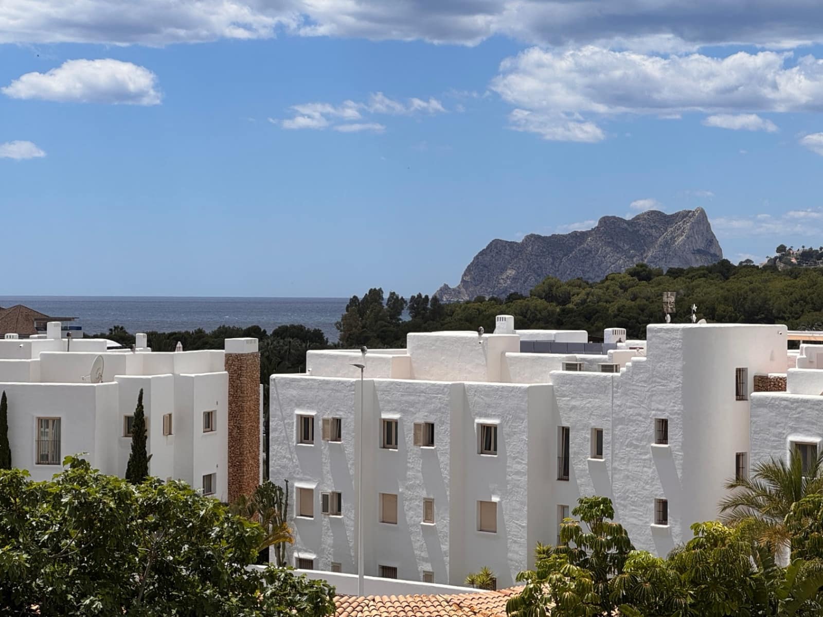 5 bedroom Villa for sale in Moraira with pool garage - € 899,000 (Ref: 9866183)