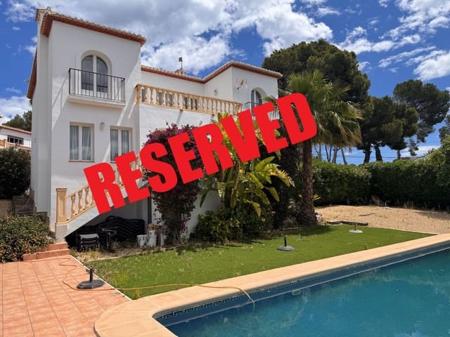 5 bedroom Villa for sale in Moraira, Teulada-Moraira with pool garage - € 899,000 (Ref: 9866183)