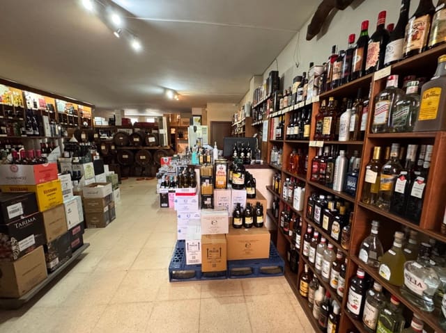 Comercial para venda em Casco Urbano, Teulada-Moraira - 220 000 € (Ref: 9891553)