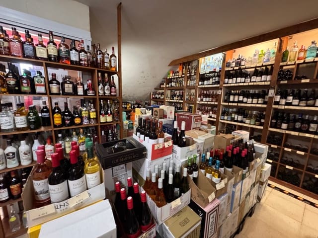 Comercial para venda em Casco Urbano, Teulada-Moraira - 220 000 € (Ref: 9891553)