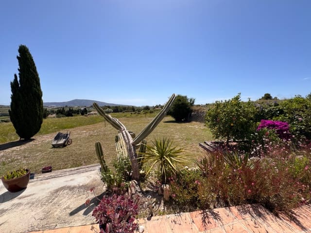 4 soverom Finca/Herregård til salgs i Teulada Pueblo, Teulada-Moraira med svømmebasseng garasje - € 775 000 (Ref: 9931131)