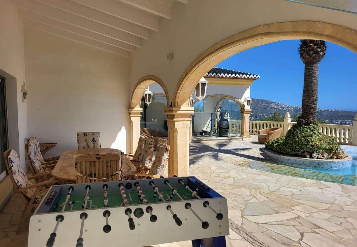 4 Zimmer Villa zu verkaufen in Moraira mit Pool Garage - 1.500.000 € (Ref: 9931132)