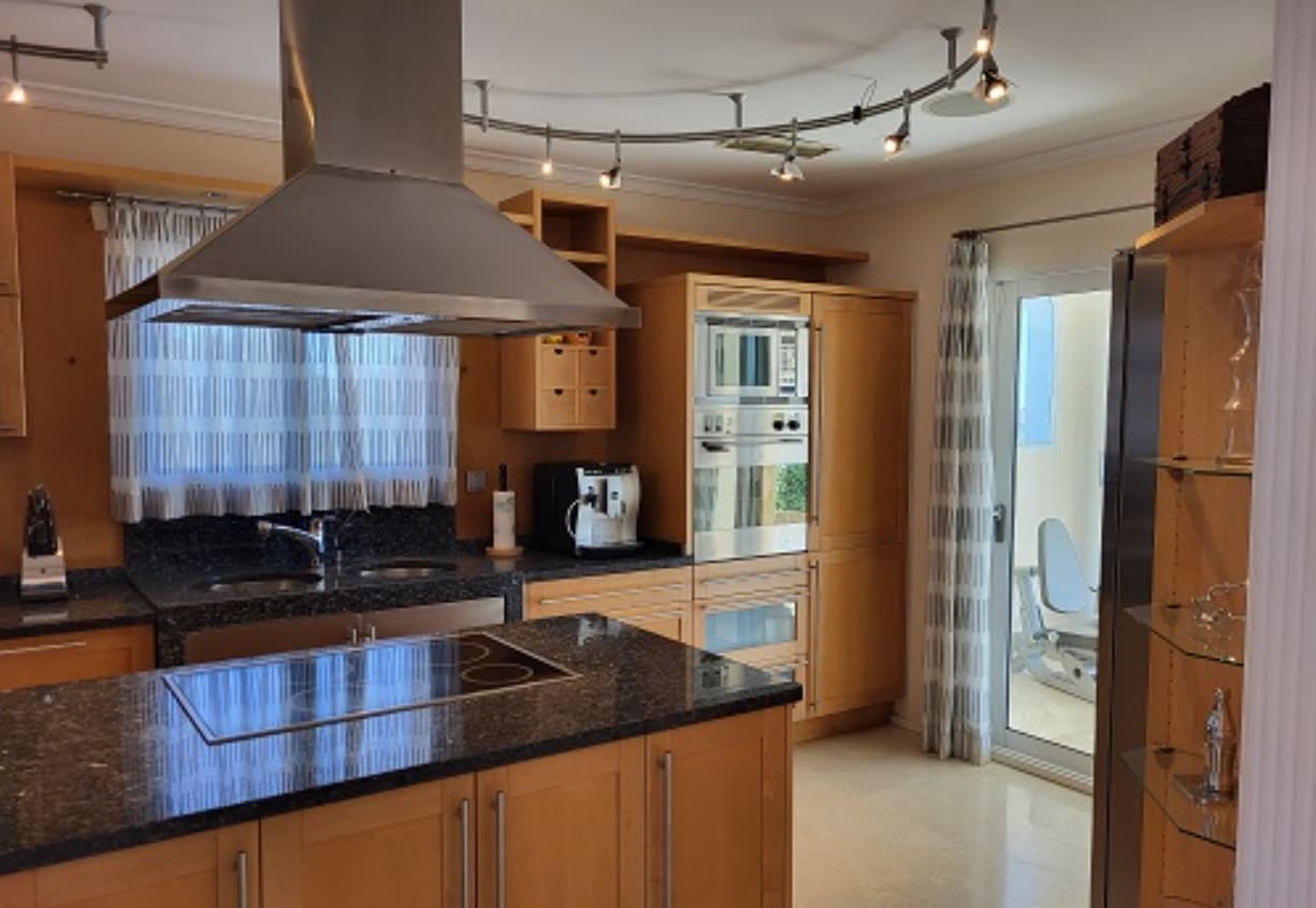 4 Zimmer Villa zu verkaufen in Moraira mit Pool Garage - 1.500.000 € (Ref: 9931132)