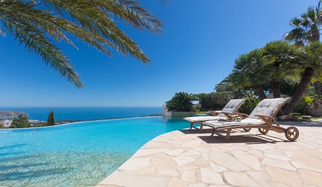 4 soveværelse Villa til salg i Moraira, Teulada-Moraira med swimmingpool garage - € 1.500.000 (Ref: 9931132)