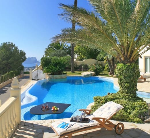 4 soveværelse Villa til salg i Moraira, Teulada-Moraira med swimmingpool garage - € 1.500.000 (Ref: 9931132)