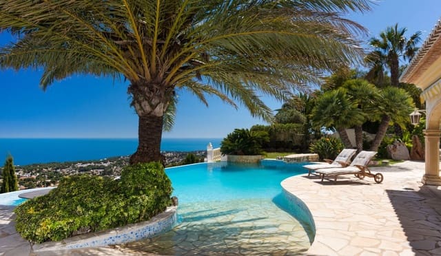 4 soveværelse Villa til salg i Moraira, Teulada-Moraira med swimmingpool garage - € 1.500.000 (Ref: 9931132)