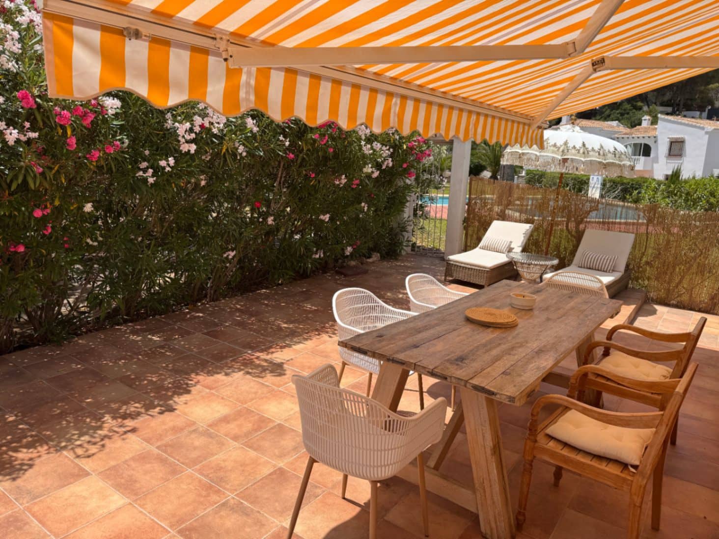 4 sypialnia Willa na sprzedaż w Moraira z basenem garażem - 510 000 € (Ref: 9931134)