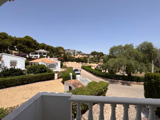 4 makuuhuone Huvila myytävänä paikassa Moraira, Teulada-Moraira mukana uima-altaan 
autotalli - 510 000 € (Ref: 9931134)
