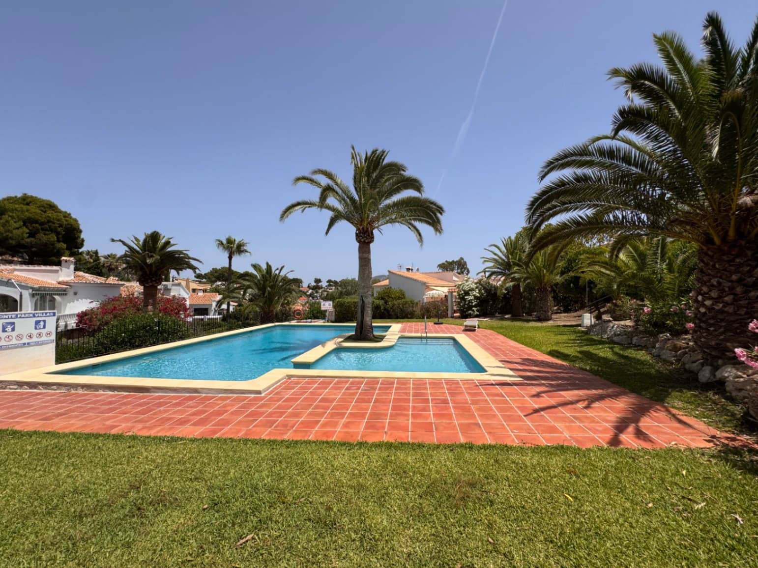 4 sypialnia Willa na sprzedaż w Moraira z basenem garażem - 510 000 € (Ref: 9931134)