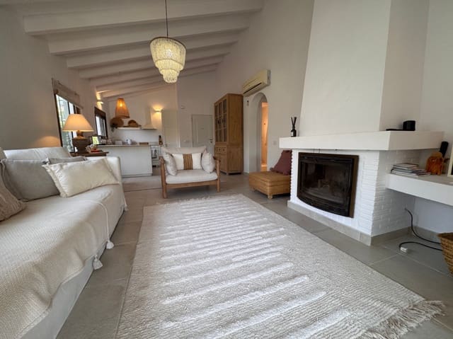 4 makuuhuone Huvila myytävänä paikassa Moraira, Teulada-Moraira mukana uima-altaan 
autotalli - 510 000 € (Ref: 9931134)