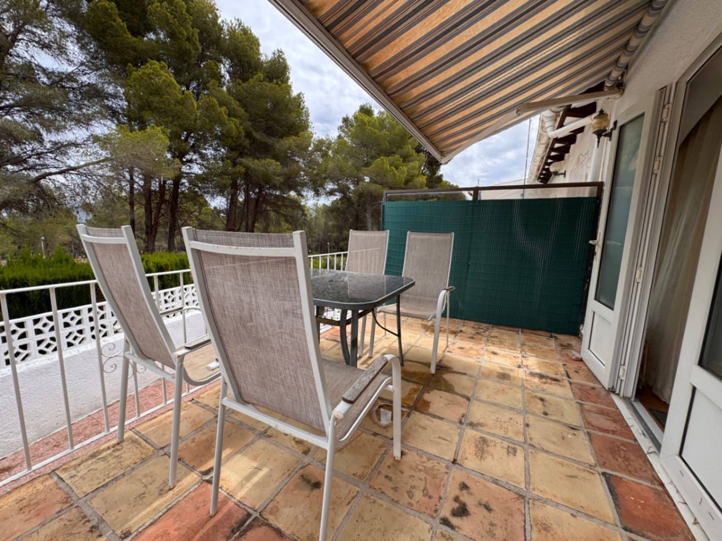 2 soveværelse Bungalow til salg i Moraira med swimmingpool - € 329.000 (Ref: 9931135)