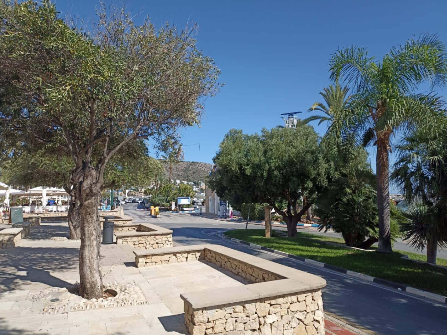 Kommersiell til salgs i Moraira - € 215 000 (Ref: 9961494)