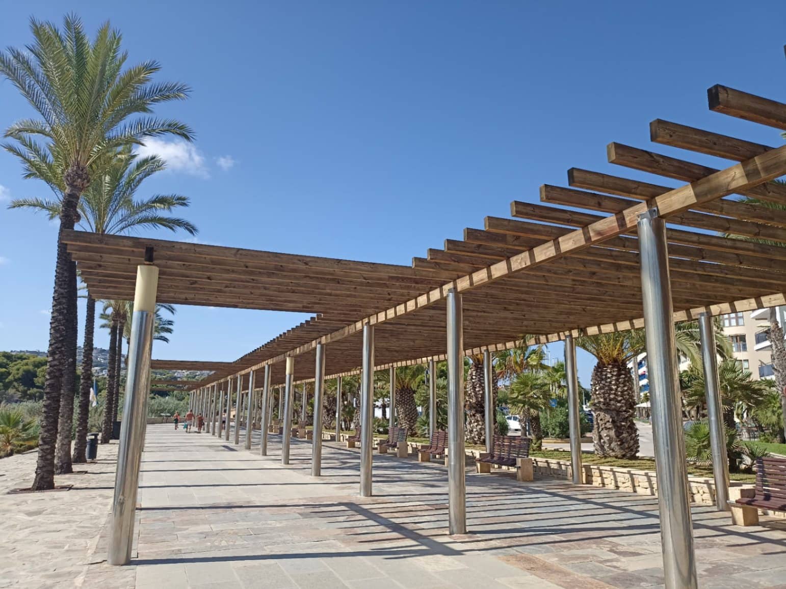 Kommersiell til salgs i Moraira - € 215 000 (Ref: 9961494)