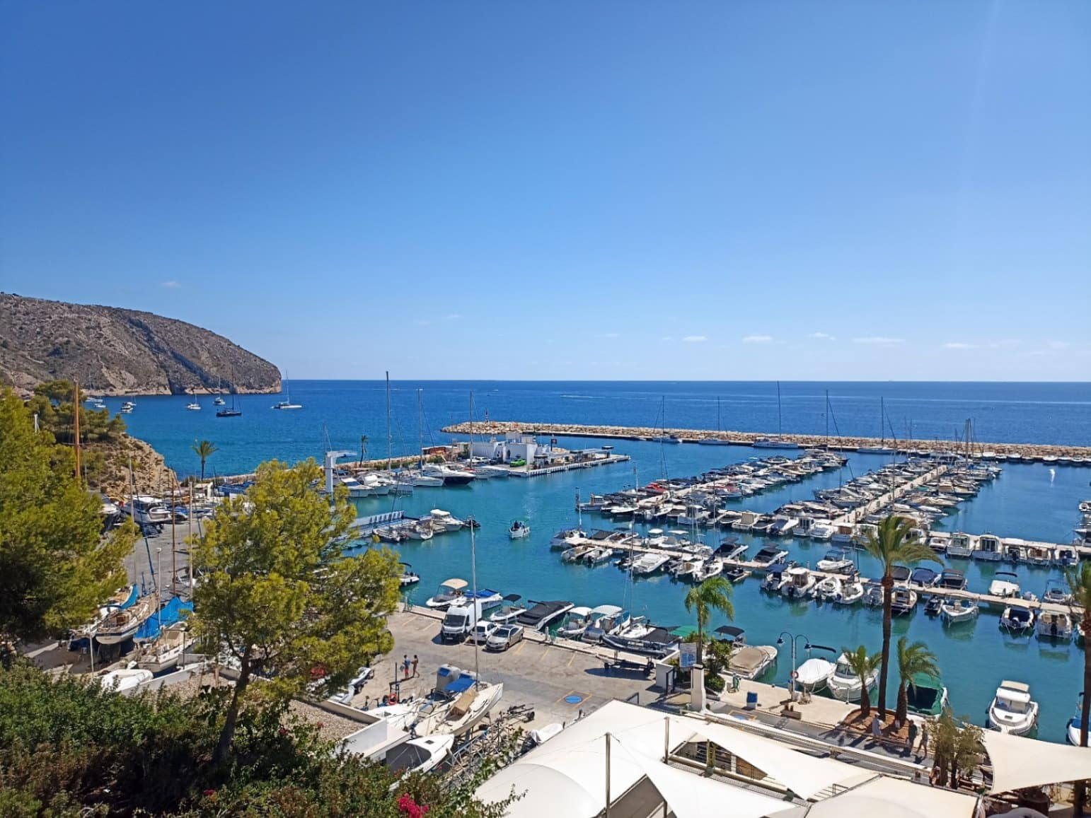 Kommersiell til salgs i Moraira - € 215 000 (Ref: 9961494)
