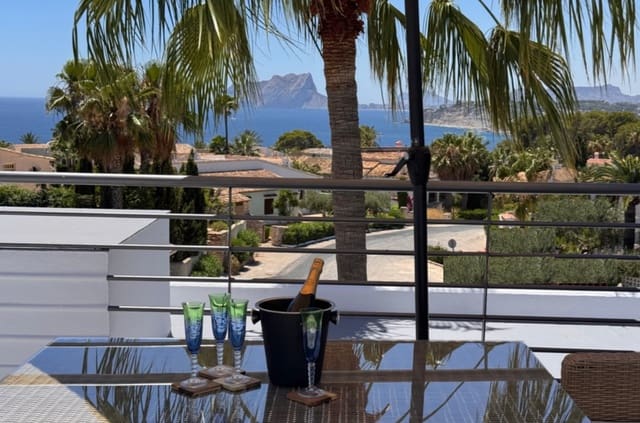 4 Zimmer Villa zu verkaufen in Moraira, Teulada-Moraira mit Pool Garage - 1.295.000 € (Ref: 9967077)