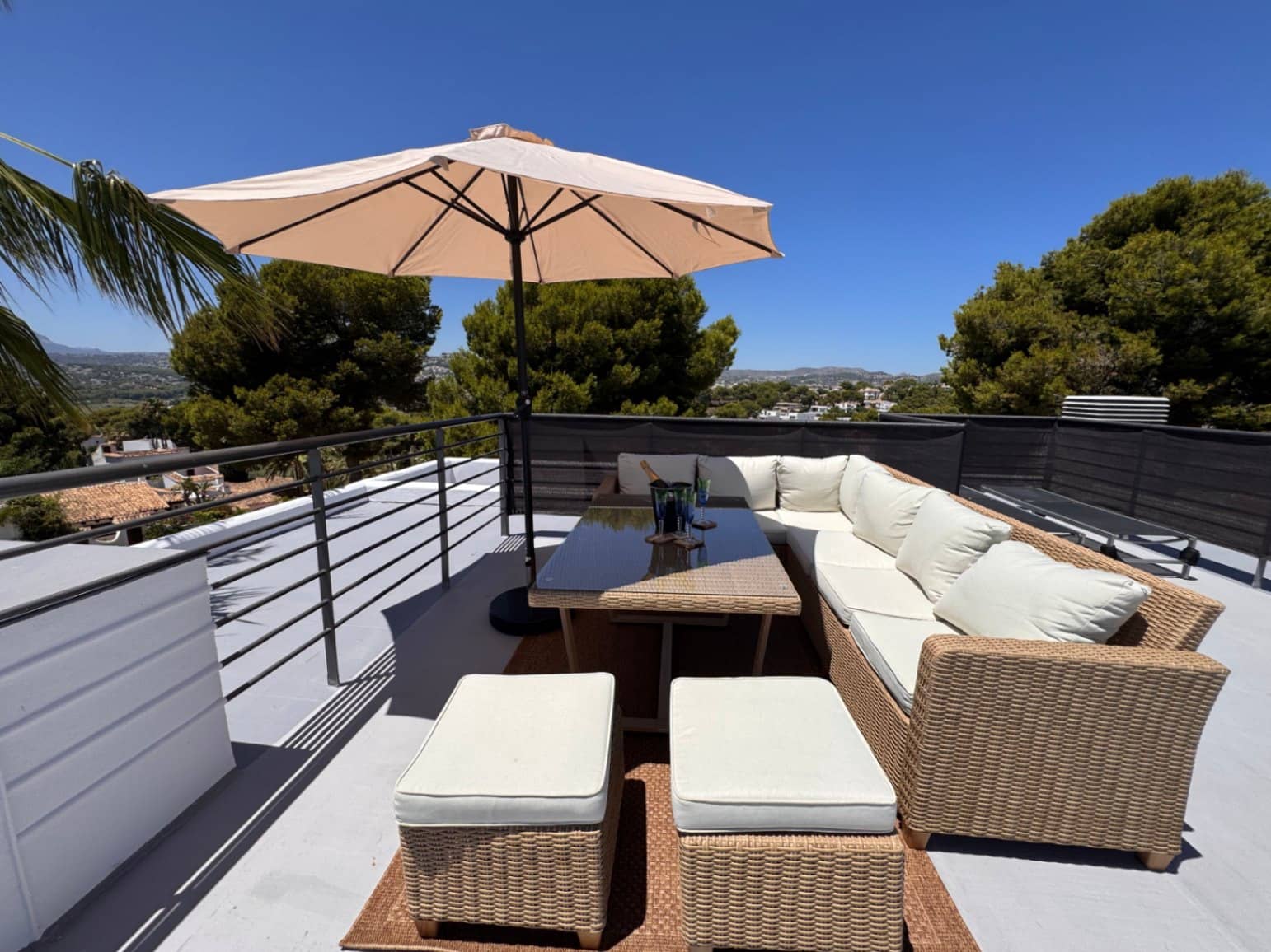 4 Zimmer Villa zu verkaufen in Moraira mit Pool Garage - 1.295.000 € (Ref: 9967077)