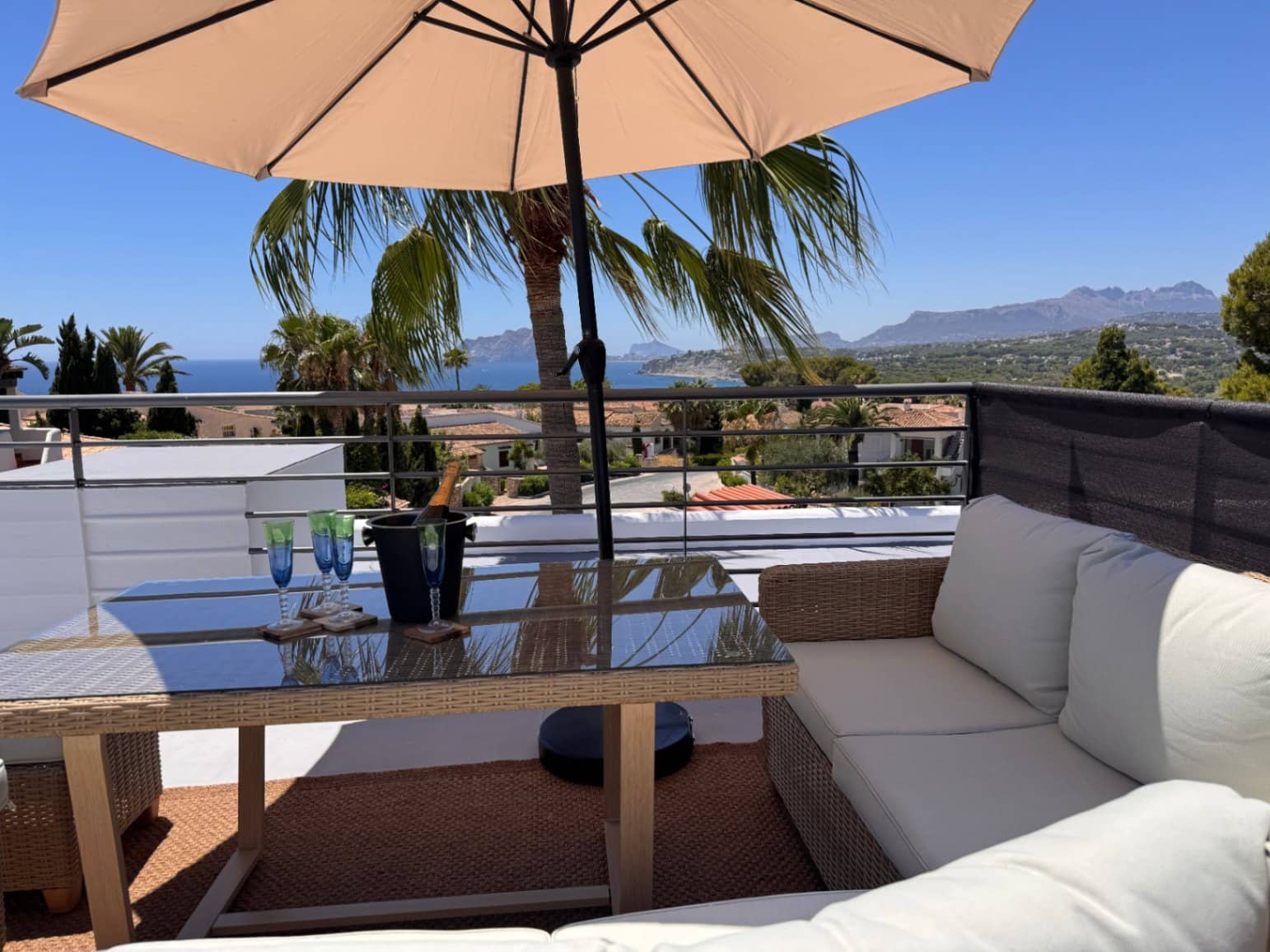 4 Zimmer Villa zu verkaufen in Moraira mit Pool Garage - 1.295.000 € (Ref: 9967077)