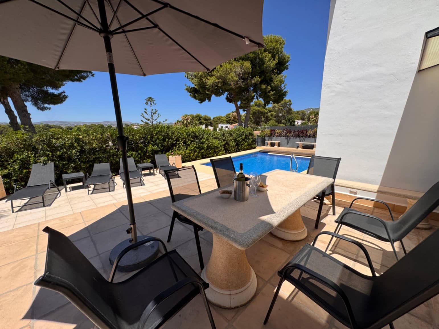 4 Zimmer Villa zu verkaufen in Moraira mit Pool Garage - 1.295.000 € (Ref: 9967077)