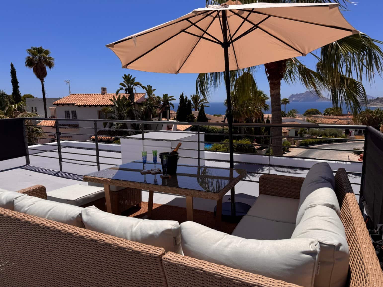 4 Zimmer Villa zu verkaufen in Moraira mit Pool Garage - 1.295.000 € (Ref: 9967077)