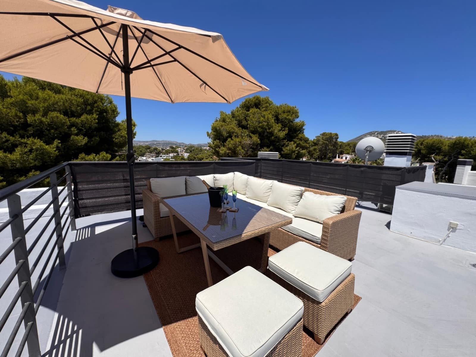 4 Zimmer Villa zu verkaufen in Moraira mit Pool Garage - 1.295.000 € (Ref: 9967077)