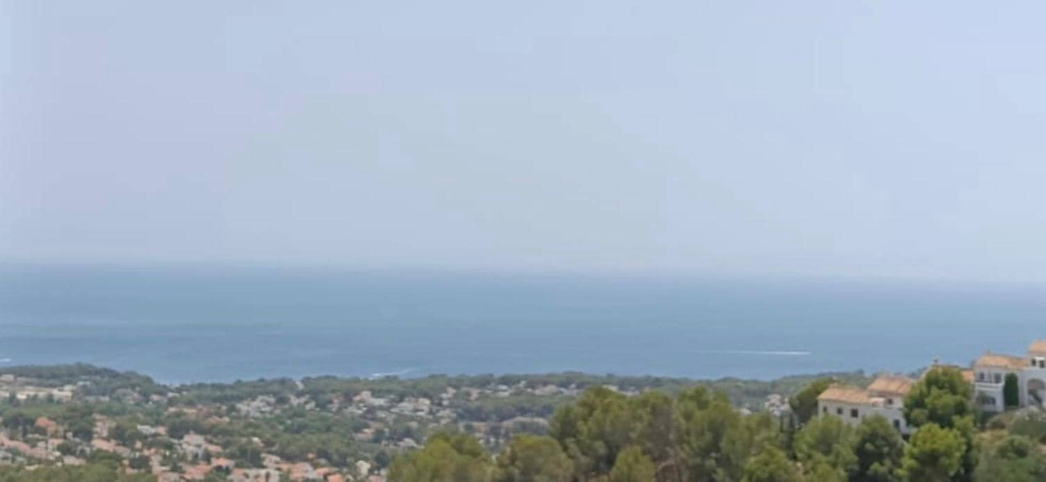 Chalet de 4 habitaciones en Moraira en venta con piscina garaje - 675.000 € (Ref: 9968017)