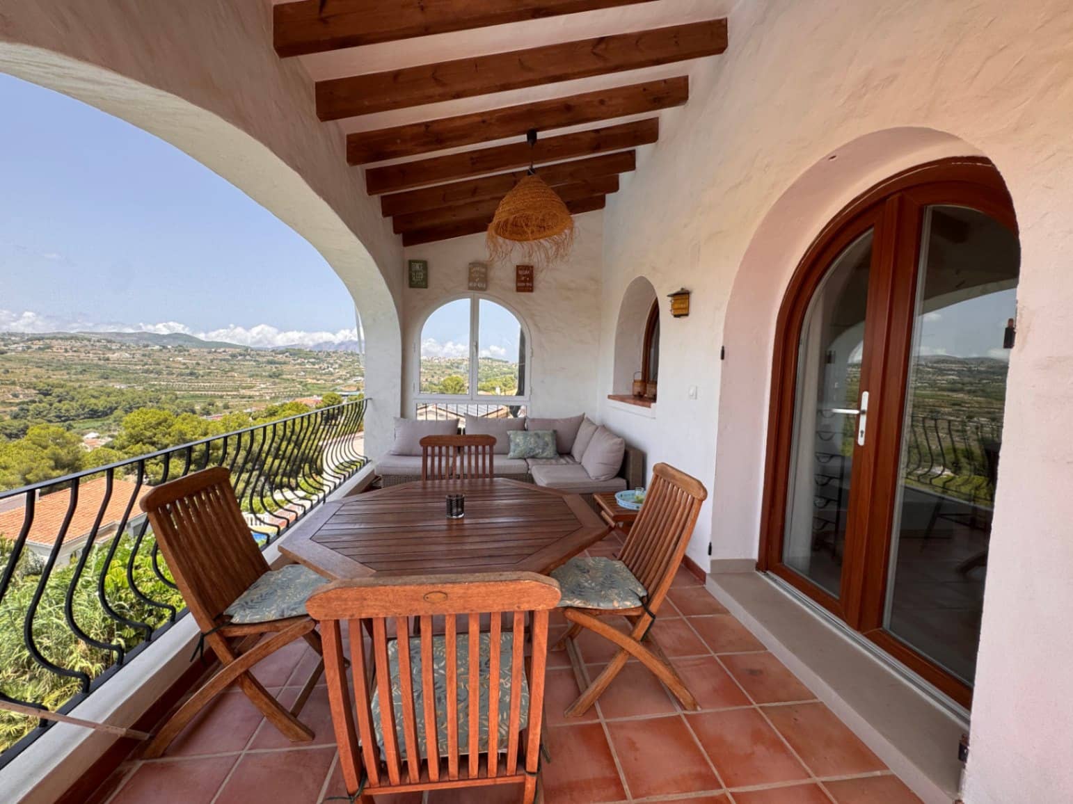 Chalet de 4 habitaciones en Moraira en venta con piscina garaje - 675.000 € (Ref: 9968017)