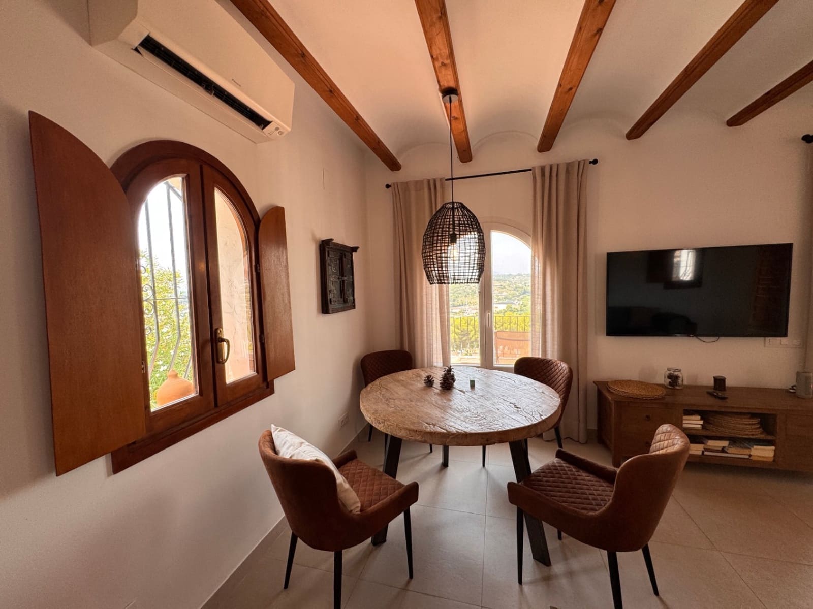 Chalet de 4 habitaciones en Moraira en venta con piscina garaje - 675.000 € (Ref: 9968017)