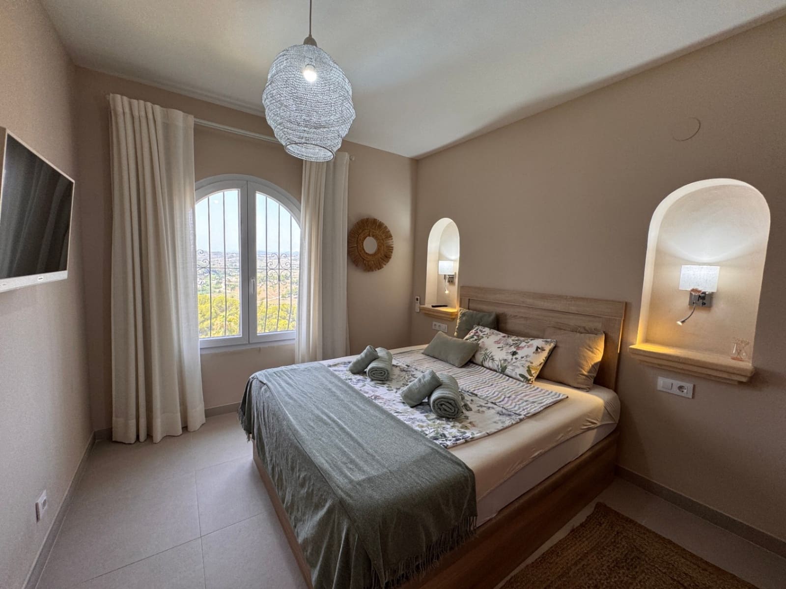 Chalet de 4 habitaciones en Moraira en venta con piscina garaje - 675.000 € (Ref: 9968017)
