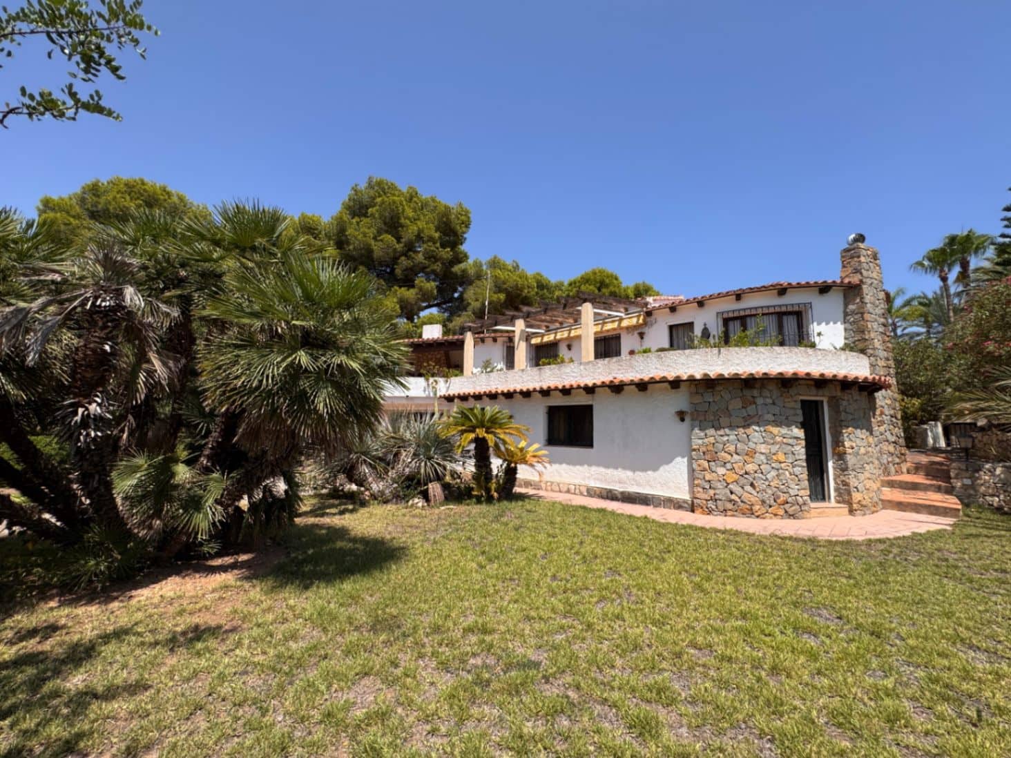 3 soveværelse Villa til salg i Benissa med swimmingpool garage - € 990.000 (Ref: 9996574)