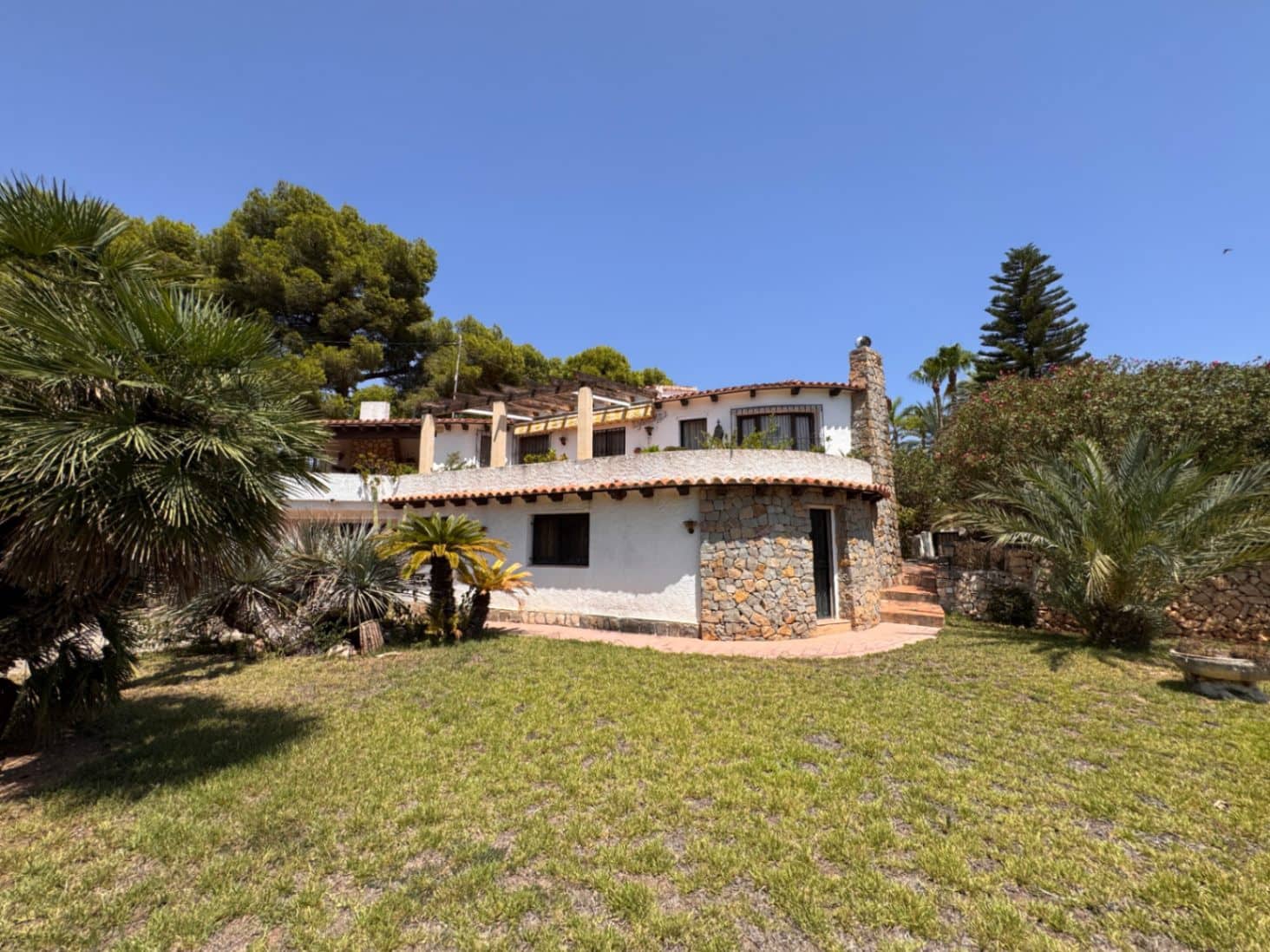 3 soveværelse Villa til salg i Benissa med swimmingpool garage - € 990.000 (Ref: 9996574)
