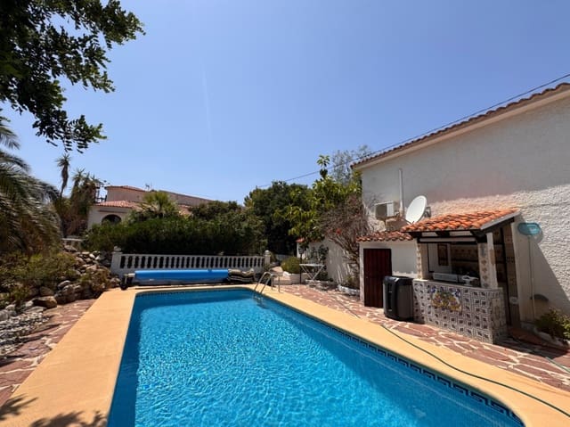 6 soveværelse Villa til salg i Benissa med swimmingpool garage - € 749.000 (Ref: 9996575)