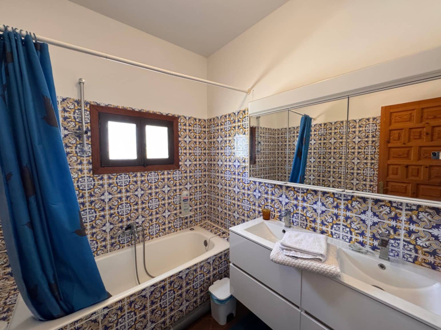 6 soveværelse Villa til salg i Benissa med swimmingpool garage - € 749.000 (Ref: 9996575)