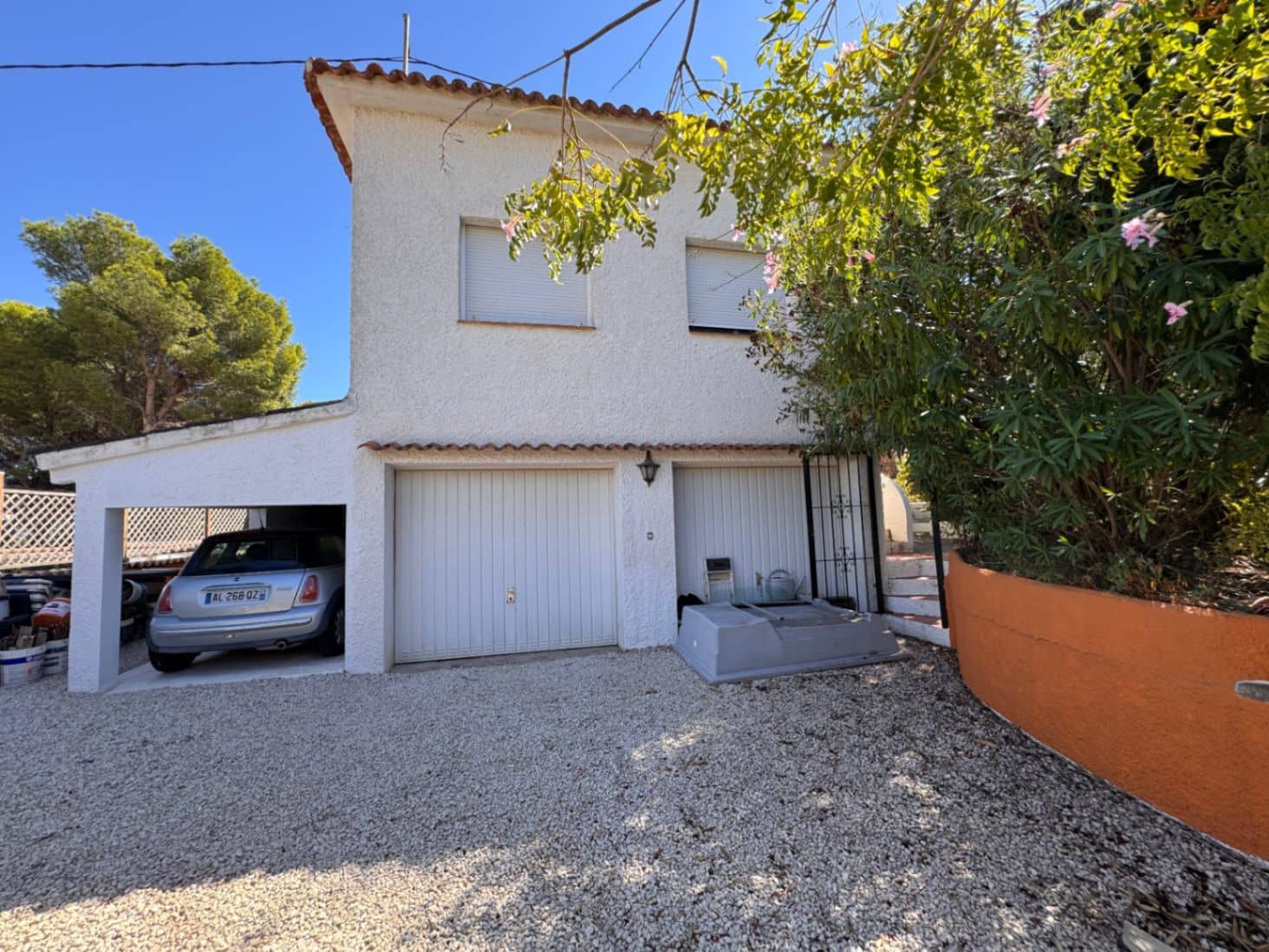 6 bedroom Villa for sale in Benissa with pool garage - € 749,000 (Ref: 9996575)