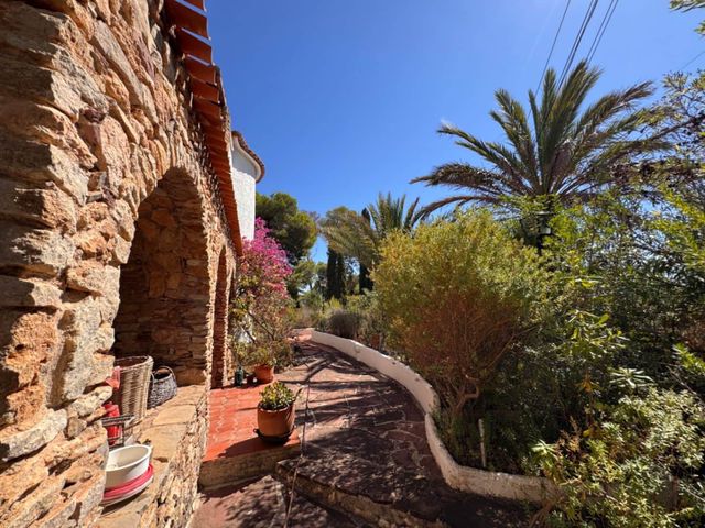6 sovrum Villa till salu i Benissa med pool garage - 749 000 € (Ref: 9996575)