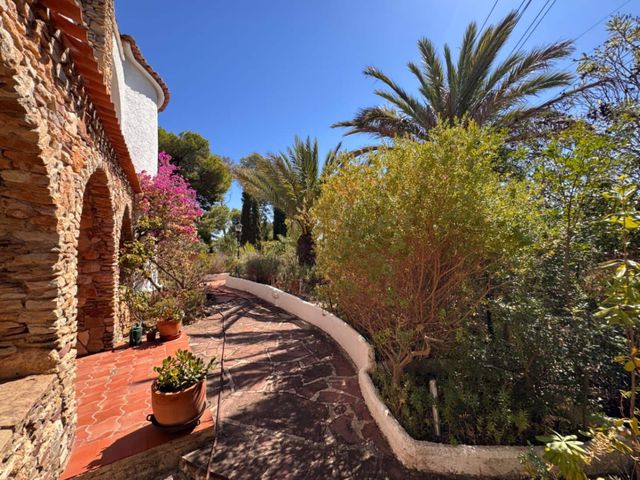 6 sovrum Villa till salu i Benissa med pool garage - 749 000 € (Ref: 9996575)