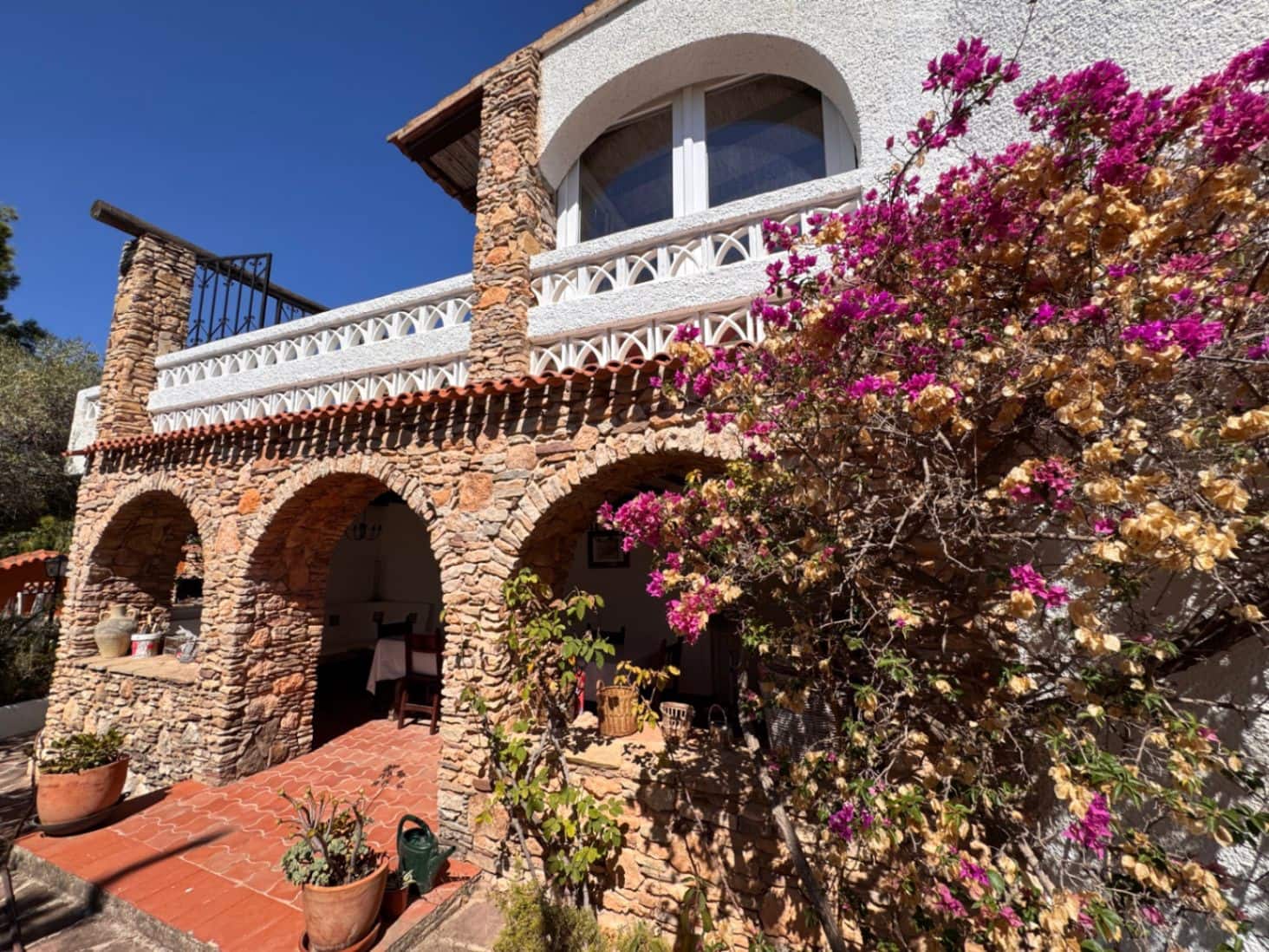 6 bedroom Villa for sale in Benissa with pool garage - € 749,000 (Ref: 9996575)